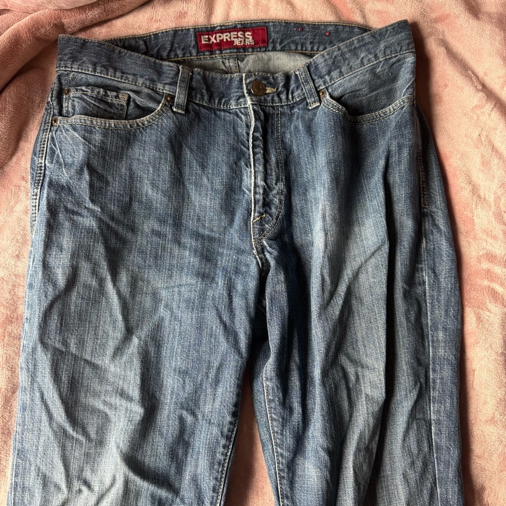 Express Men's Relaxed Denim Jeans